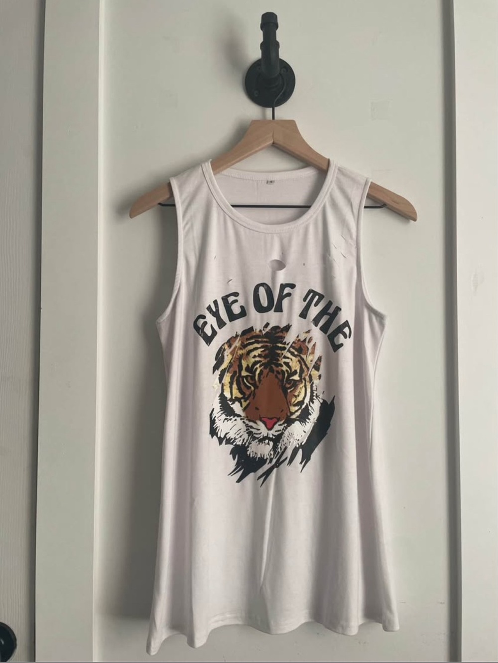 WOMENS SIZE S DISTRESSED TANK TOP - NEW